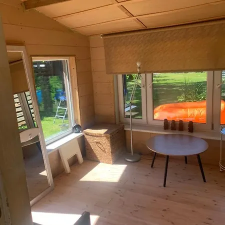 Vahe Apartment, Пярну