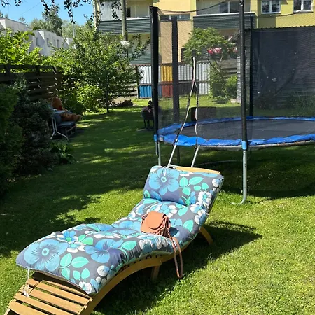 Vahe Apartment, * Pärnu