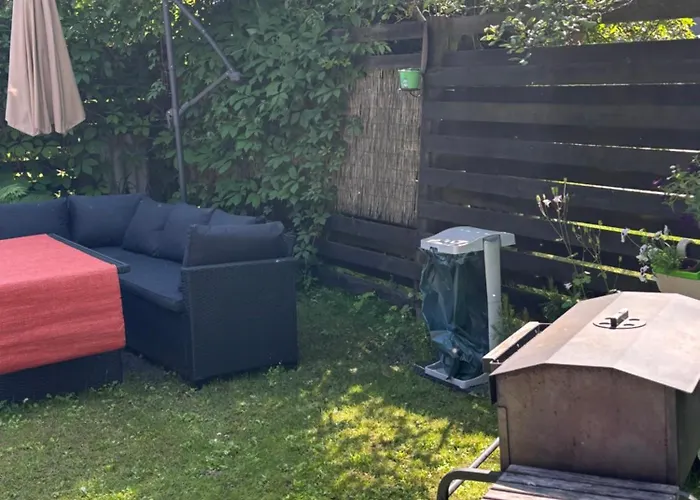 Vahe Apartment, Apartment *